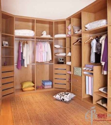 四大優(yōu)勢 圣象美詩進(jìn)軍整體衣柜市場_中華櫥柜網(wǎng)