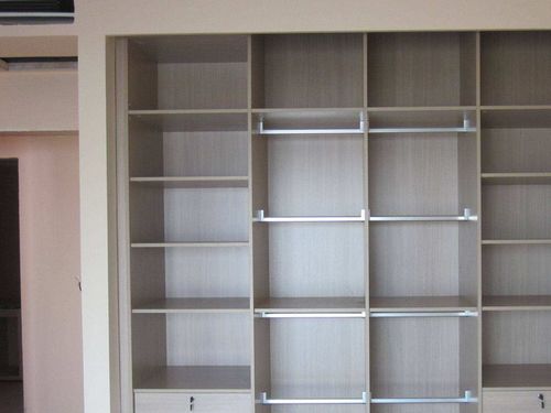 索菲亞衣柜實木顆粒板優點 索菲亞實木顆粒板價格